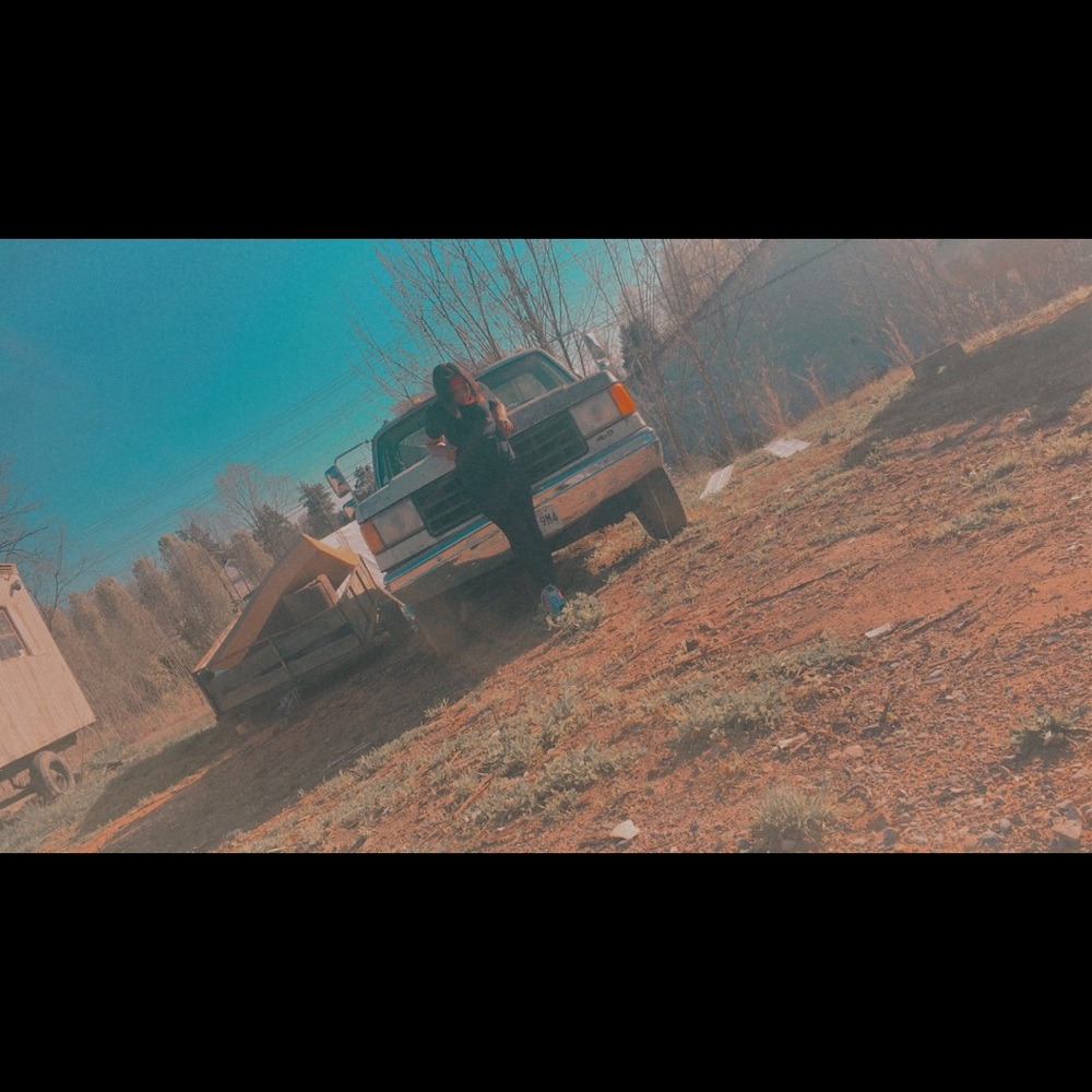 Meet your Posher, Mya